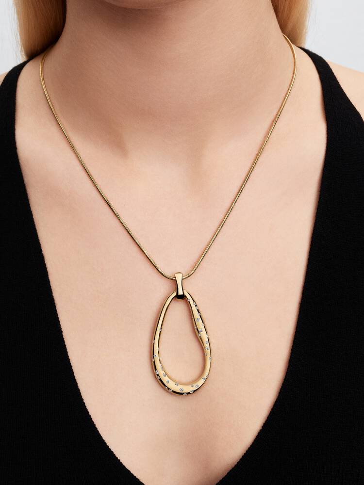 Collana con Pendente Ovale a Mano Libera e Pietre Incastonate Finitura Oro