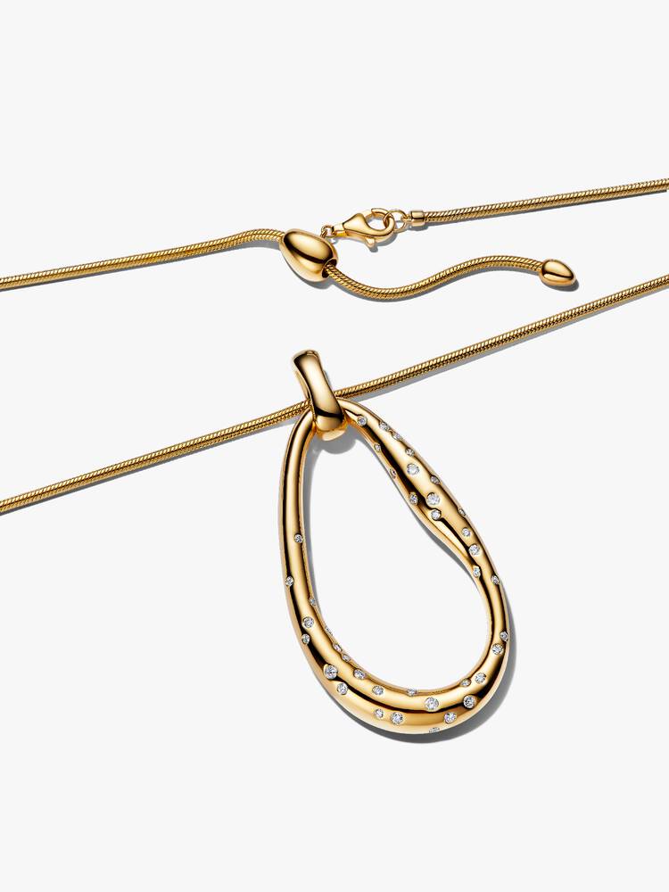 Collana con Pendente Ovale a Mano Libera e Pietre Incastonate Finitura Oro